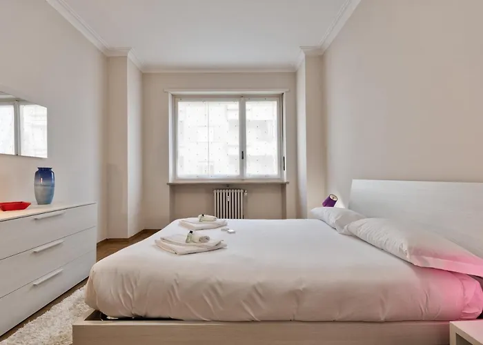 Stadio Olimpico Modern Flat * トリノ